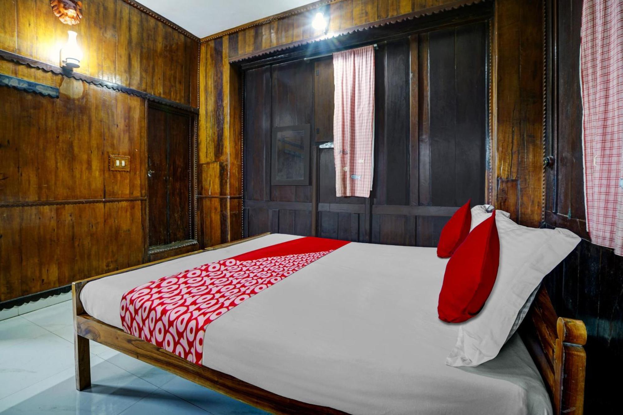 Oyo Flagship Meadow View Inn เทกคาดี ภายนอก รูปภาพ